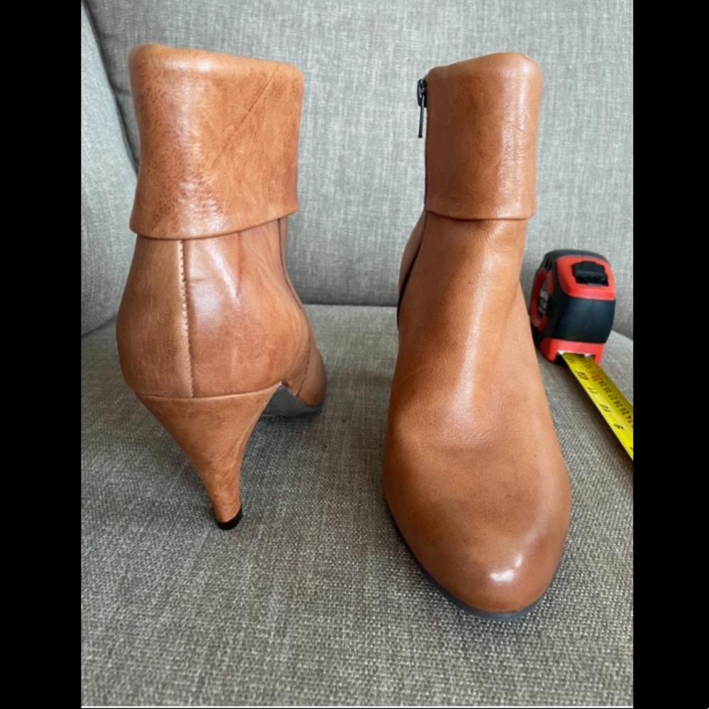 BN size 38 tan le chateau booties